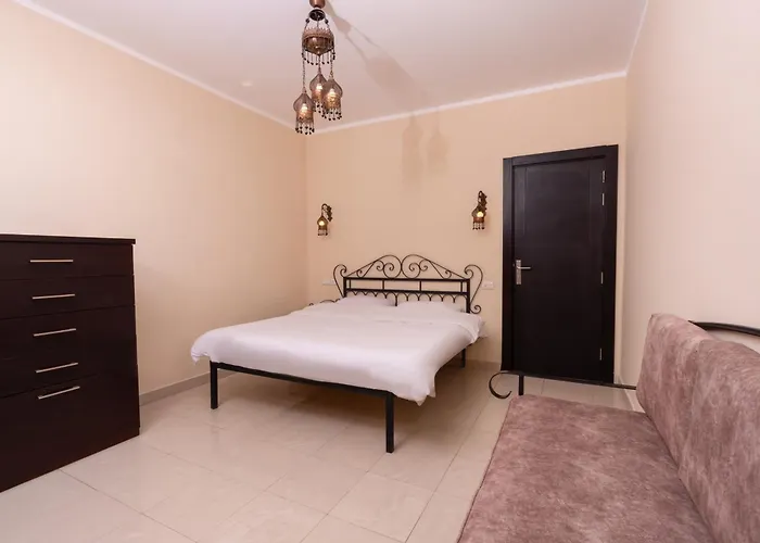 2bedrooms 53 *